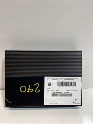 2011-2014 Dodge Charger Chrysler 300 Journey Audio Amplifier OEM 05064981AJ - Image 1 of 4