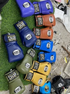 14 Or 16 oz CLETO REYES Boxing Gloves - Picture 1 of 2