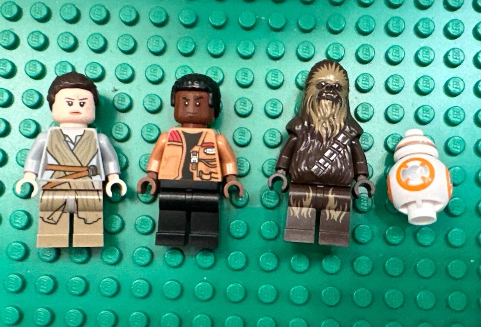 Minifigura LEGO Star Wars Set 75105 Halcón Milenario Chewbacca bb8 finn rey jedi Foto 1 de 1