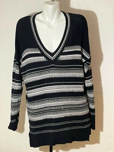 Vince Textured Small Women Knit Sweater Top Black White V-Neck Cotton - Picture 1 of 9