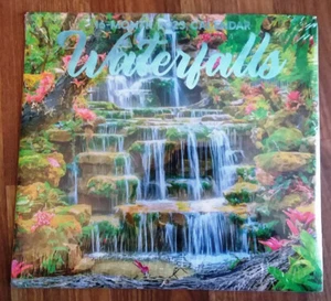 WANDKALENDER - 16 MONATE 2023 WASSERFÄLLE + BONUSSEITEN & HINWEISABSCHNITT - Bild 1 von 2