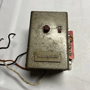 195330 Honeywell Cad Cell Model R8184A, B, C Sid Harvey, R75-36R - Picture 1 of 5