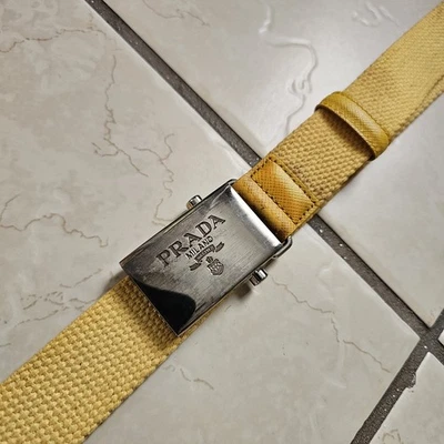 Cinturón PRADA Amarillo Nylon Tela Plata Logo Hebilla Talla 36 Hecho en Italia Foto 1 de 4