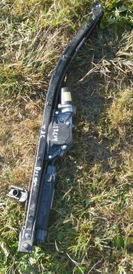 DriverPower door motor and track   Chrysler town& country Dodge grand caravan - Image 1 of 2