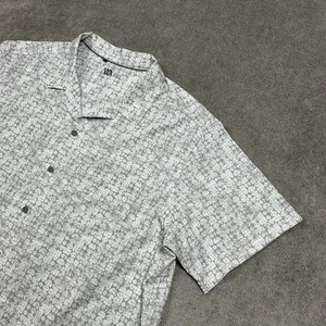 VRST Shirt Mens XL Camp Gray White Geometric Print Button Up Short Sleeve - Picture 1 of 9