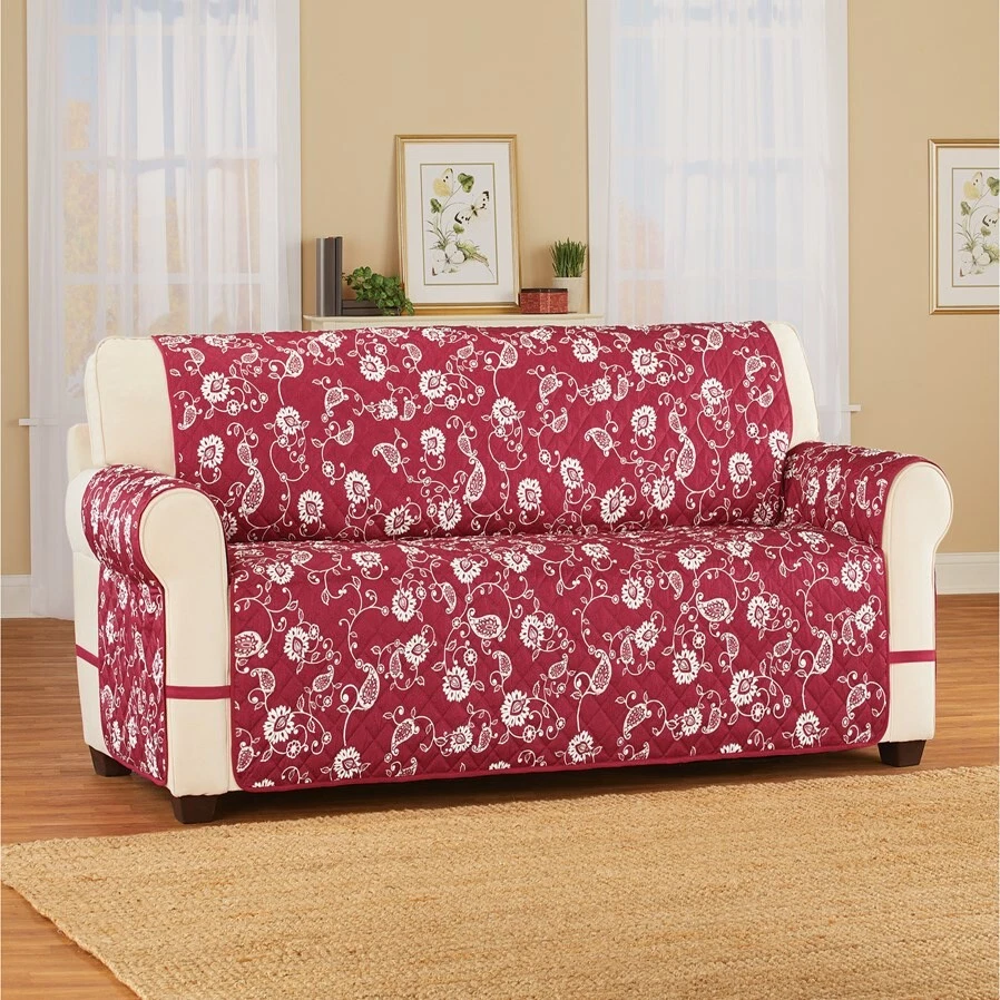 Protector de Cubierta de Mueble Paisley Scroll Ultra Acolchado Reversible, Borgoña Foto 1 de 4