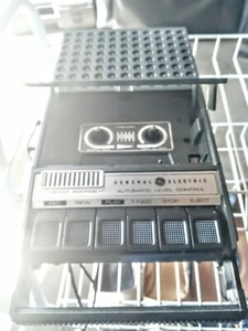 General Electric Cassette Tape Recorder Player Model 3-5090A parts or repair - Picture 1 of 8
