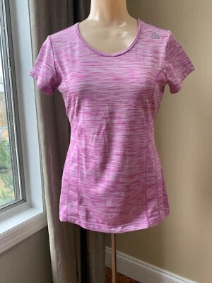 女式 Reebok 运动短袖粉色太空染料上衣 XS 码全新无标签 — 第 1/2 张图片