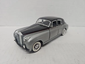 Franklin Mint 1/24 scale Rolls Royce Black/Silver Cloud  no box See Description  - Picture 1 of 9