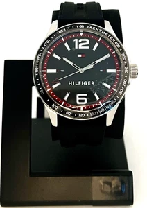 TOMMY HILFIGER EDELSTAHL UHR MIT SCHWARZEM SILIKONBAND 1791438 - Bild 1 von 11