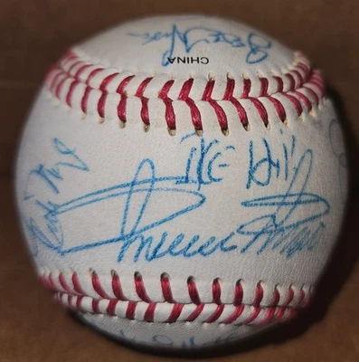 Chicago Sports AUTOGRAPH BALL Signed Minnie Minoso, Ike Hill,Johnstone,Pierce+16 - Image 1 of 4