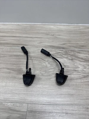 07-13 Juego de boquillas pulverizadoras para lavadora de parabrisas BMW 335i 328i E90 E92 E93 Foto 1 de 4