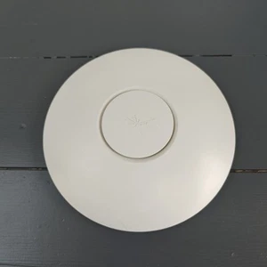 Ubiquiti Unifi AP Wireless Access Point SWX-UAP POE - Photo 1/5