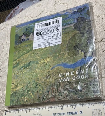 Nuevo en Paquete Cuaderno de bocetos Vincent Van Gogh “Campos de trigo verde, Anvers 8”x 8” Foto 1 de 2