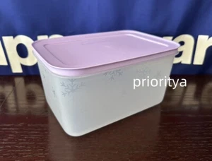 Contenedor de copo de nieve de profundidad media Tupperware Freezer Mates Plus 2,5 L/11 C lavanda - Imagen 1 de 3