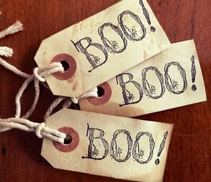 SET of 3 Small Primitive Halloween BOO Cobweb Hang Tags - Picture 1 of 1