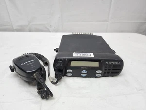 Motorola CDM1250 LOW BAND 36-42MHz Watt Mobile Radio AAM25CKD9AA2AN - Picture 1 of 12