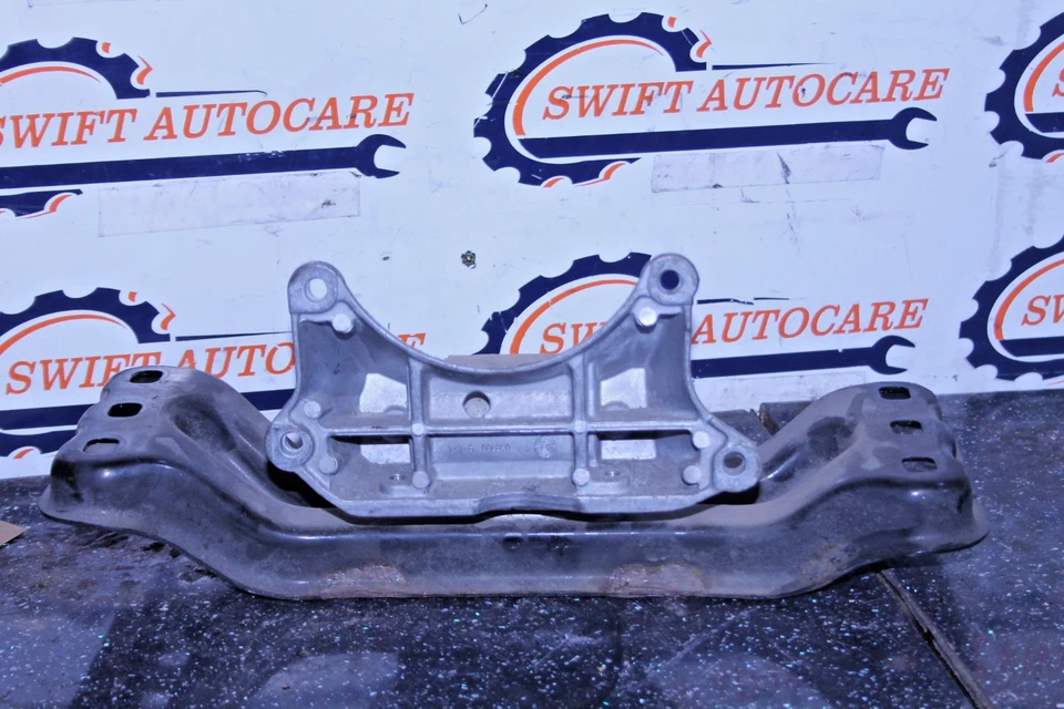 SOPORTE MONTAJE CAJA CAMBIOS MERCEDES BENZ 2.1 C220 CLASE C W205 A2112420340 Foto 1 de 4