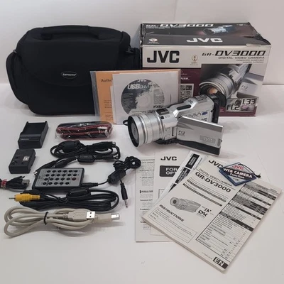 JVC GR-DV3000U Digital Video Camera w/ Samsonite Case Batt Charger Papers Extras - Image 1 of 4