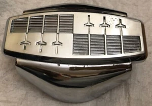 1959/1960 CHEVROLET BISCAYNE/BROOKWOOD/EL CAMINO HORN BUTTON CAP - Picture 1 of 5