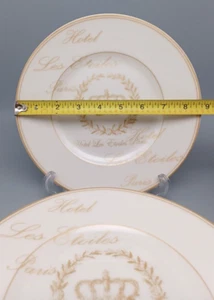 222 Fifth Les Etoile Krone Gold 8,75 Zoll runde Lunchteller 2er-Set - Bild 1 von 6