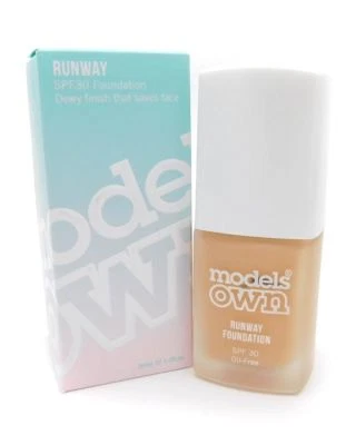 Models Own Runway SPF30 Foundation - Sandy Beige 07  - New Boxed - Image 1 of 3