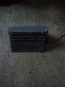 Aircraft aeroplane wheel chock - Picture 1 of 2