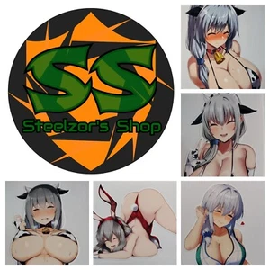 Uzaki-chan Wants to Hang Out! - Tsuki Uzaki - Water-Resistant Vinyl Sticker - Picture 1 of 6