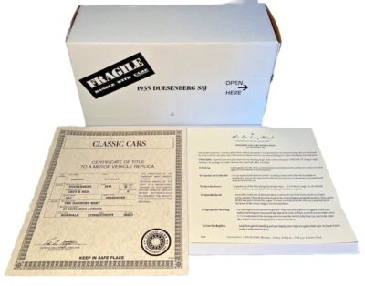 Danbury Mint 1935 Duesenberg SSJ Speedster Red/Gray 1:24 Die cast (B249) - Image 1 of 4