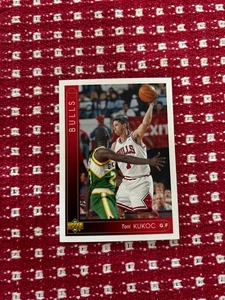 Tarjeta de baloncesto Toni Kukoc Bulls 1993 Upper Deck #299 - Imagen 1 de 2