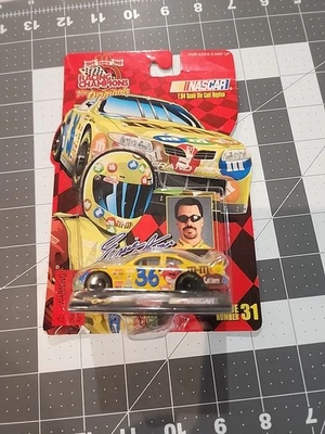Ernie Irvan #36 M&M’s Pontiac 1:64 Racing Champions NASCAR Diecast 1999 sin usar, en caja Foto 1 de 2