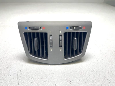 02-05 宝马 745Li 745i E66 E65 后中心控制台交流空调加热通风口烤架原始设备制造商 — 第 1/4 张图片