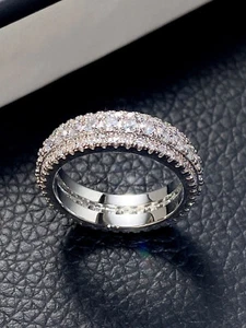Anillo De Compromiso Para Mujeres Banda De Boda De Moissanita De 6mm De Ancho - Picture 1 of 13