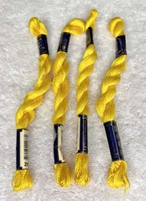 4 madeja vintage de hilo de bordar amarillo #290 algodón perla ancla perla como nueva Foto 1 de 3