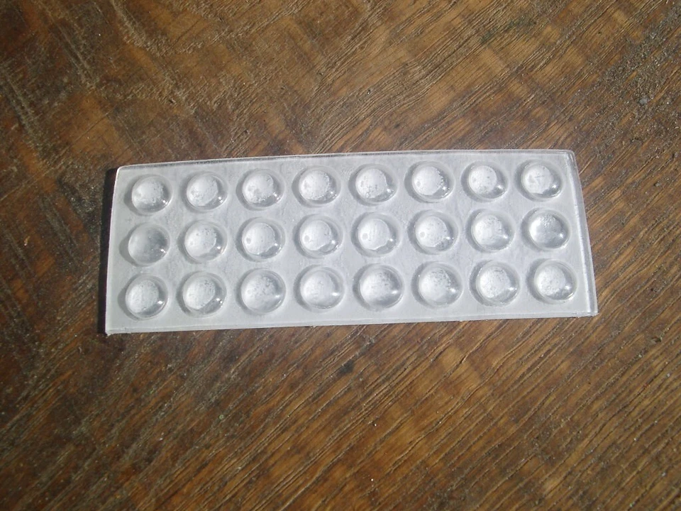 24 Elastikpuffer 8mm selbstklebend transparent Anschlagpuffer, Gummifüße, USW - Bild 1 von 1