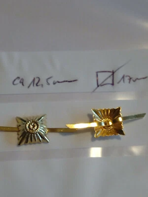 Sterne 17mm diagonal golden Bundeswehr 2 Stück neu (ss241)(je1,30)