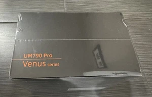 MINISFORUM Mini PC Gaming UM790 Pro AMD Ryzen 9 7940HS - Barebone - Picture 1 of 5
