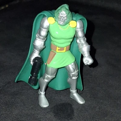 ** DIE CAST METAL** Marvel Universe DOCTOR DOOM 1995 Fantastic Four TOY BIZ  - Image 1 of 4