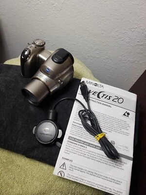 Konica Minolta Dimage Z6 Digital Camera Bridge Camera Silver Tested No Card READ - Image 1 of 4