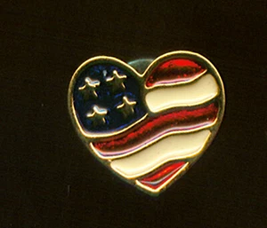 HEART SHAPED FLAG LAPEL PIN (M269) - Picture 1 of 2