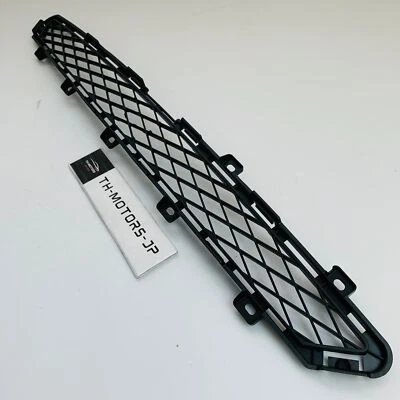 Rejilla radiador original Nissan 35GT-R 62256-KB50A Foto 1 de 4