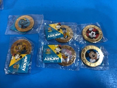 6 Disney Mickey And Friends Wonder Mates Frankford Candy Sealed Coin Lot G - Image 1 of 4