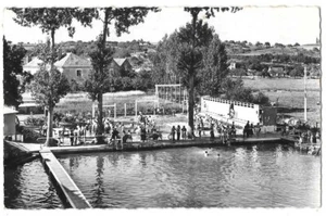 CHÂTEAU-DU-LOIR Piscine des cheminots CPSM Dentelée animée ,écrite timbrée~1960 - Bild 1 von 2