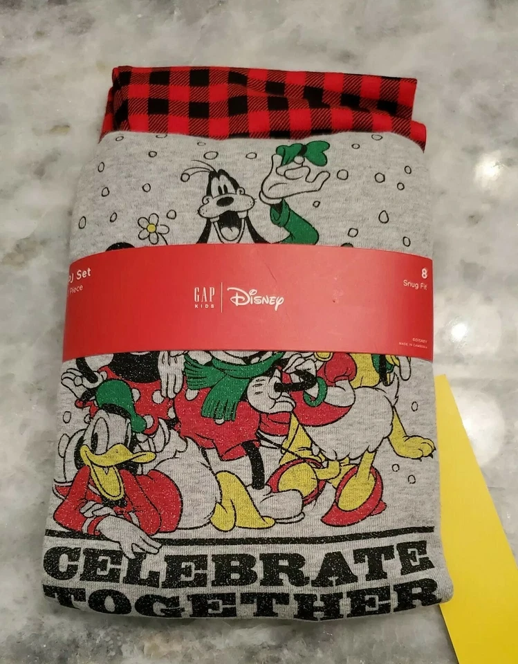 Gap Disney Holiday Pajama Set Snug Fit Size 8 Celebrate Together
