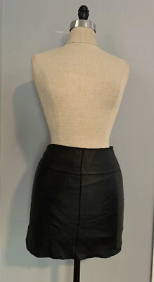 Minifalda de cuero negra Wilson’s vintage años 80 90 metal motociclista grunge rocker club Foto 1 de 4