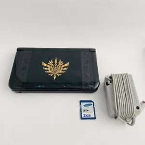 Nintendo 3DS LL Monster Hunter 4 limitiertes Sonderpaket mit Ladegerät Spielkonsole - Bild 1 von 5