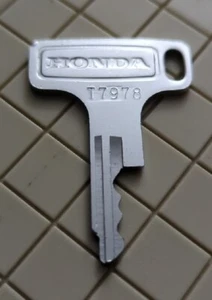 Honda T7978 Key. New Old Stock - Picture 1 of 2