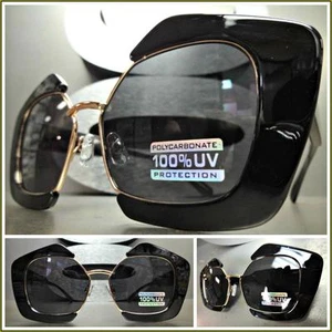 New CLASSIC VINTAGE RETRO Style SUN GLASSES Unique Black & Gold Frame Dark Lens - Bild 1 von 10