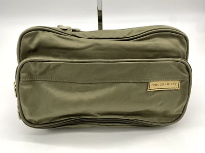 Briggs and Riley Hanging Toiletry Kit (Green) - Image 1 of 4