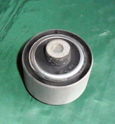 L405 Range Rover Lower Front Wishbone Bush. L494 RR Sport Lower Front Arm Bush - Image 1 of 2